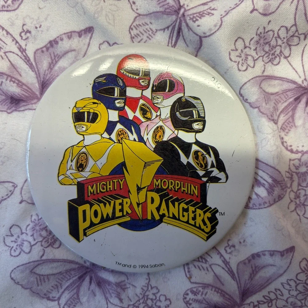 🗝️Vintage Power Rangers Button Pin - Picture 1 of 3